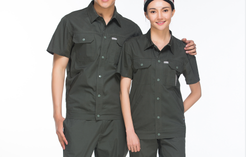 公司夏季服裝定制，短袖工作服定制不僅需要舒適還需要透氣/耐磨